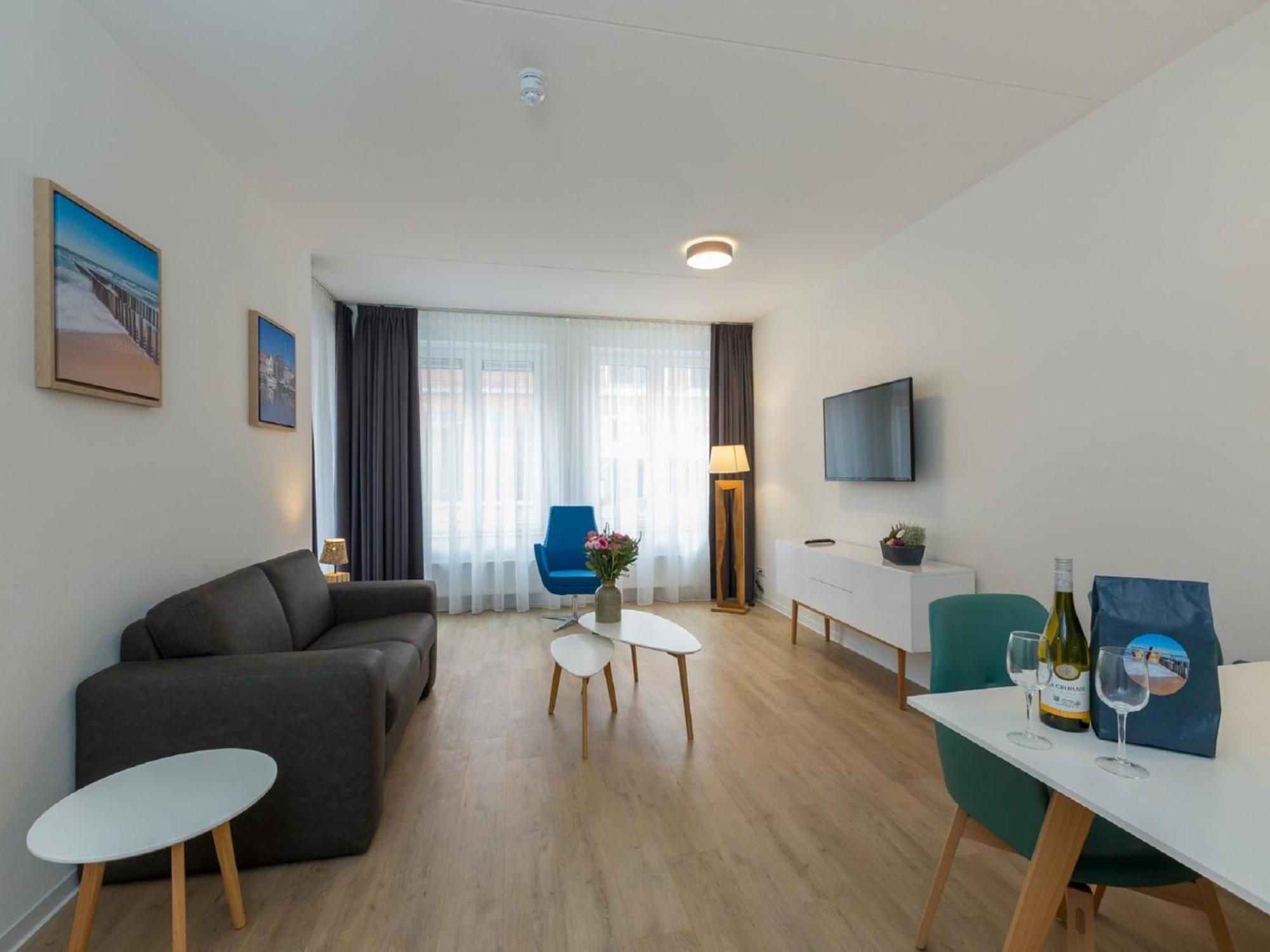 Lush Apartment In Zoutelande Near Beach Экстерьер фото